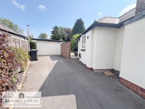 Parking/Detached Garage- click for photo gallery